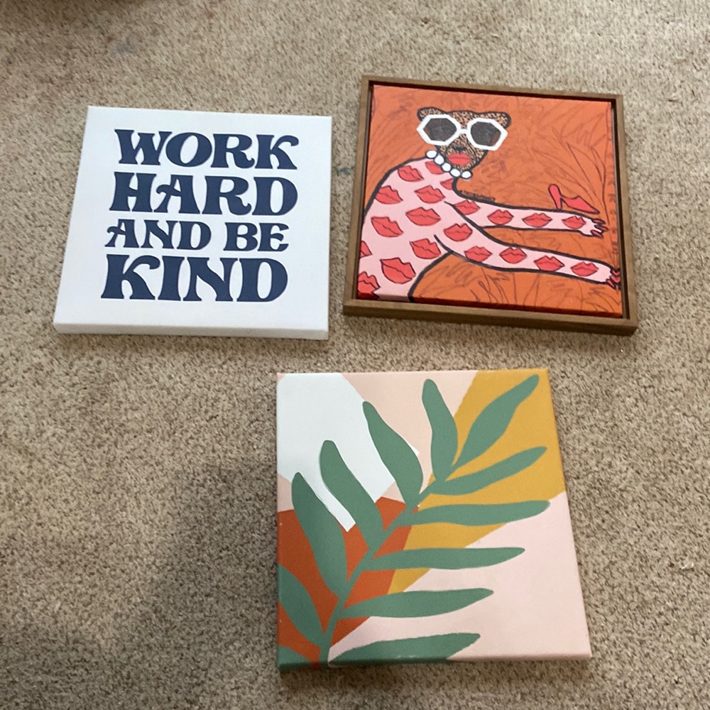 Decorative wall hangings